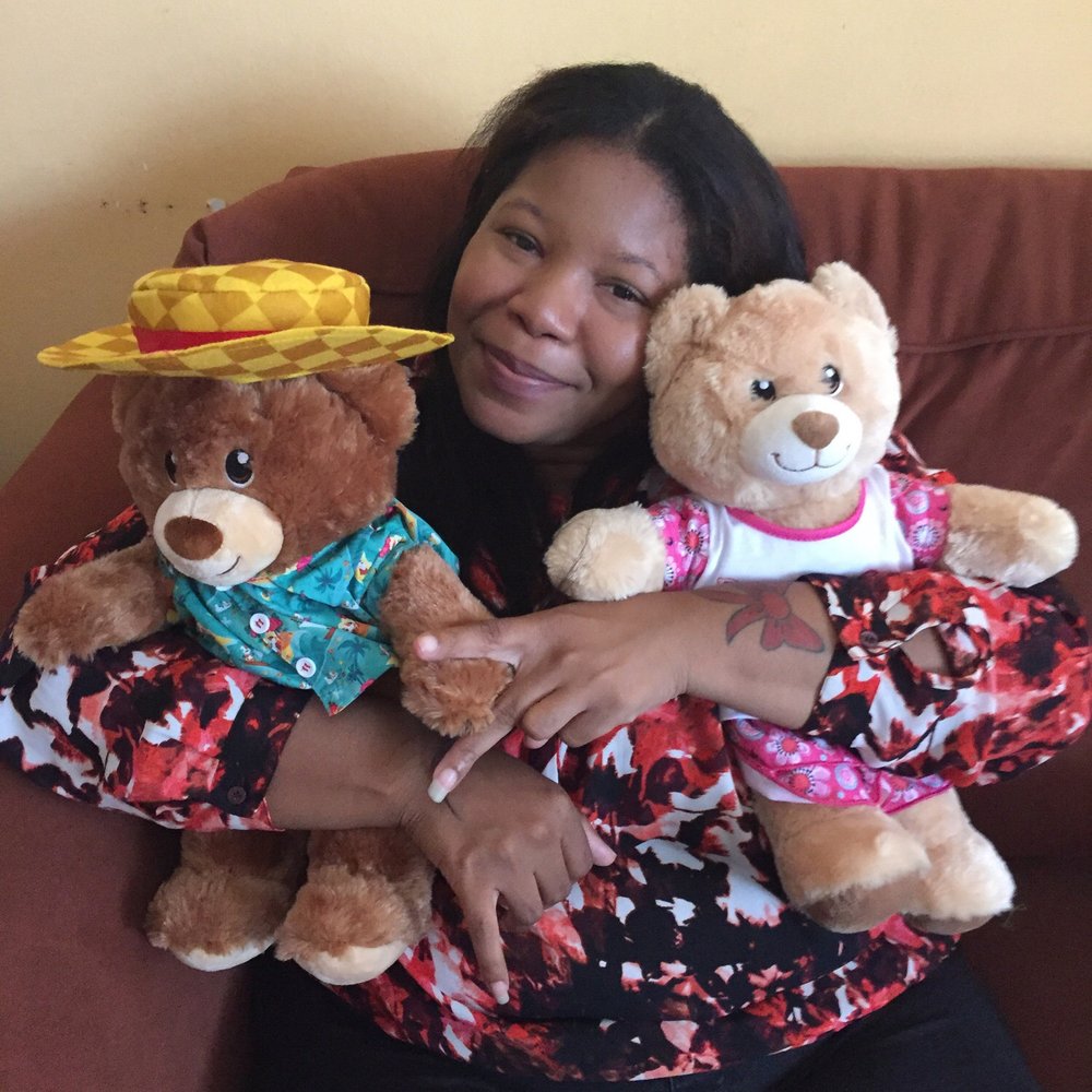 Build-A-Bear Workshop - 5 dolla Bears vanilla and hazelnut on national bear day - Toy Stores Near Me - Garden City, New York