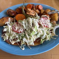 La Reyna Monarca - Enchiladas Michoacanas