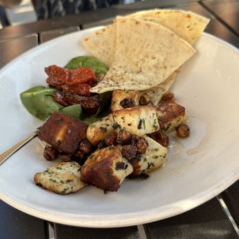 Souk Mediterranean Kitchen and Bar - Mediterranean Near Me - Toledo, Ohio