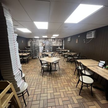 Zuppardi's Apizza - Back party room - Pizza Near Me - West Haven, Connecticut Zuppardi's Apizza - Back party room - Pizza Near Me - West Haven, Connecticut