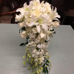 A Flower Hutt - Bridal Bouquet ....design by Tammy Hutt