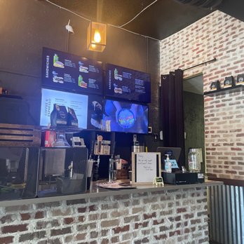 Town Center Cold Pressed - Ghent - Friendly and Amazing - Coffee & Tea Near Me - Norfolk, Virginia