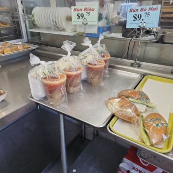 Banh Mi Che Cali - Vietnamese Near Me - Alhambra, California Banh Mi Che Cali - Vietnamese Near Me - Alhambra, California