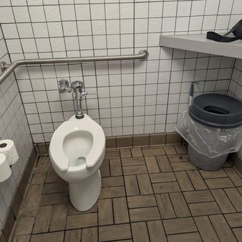 Waffle House - Bathrooms need cleaning and updating - Breakfast & Brunch Near Me - Hagerstown, Maryland Waffle House - Bathrooms need cleaning and updating - Breakfast & Brunch Near Me - Hagerstown, Maryland