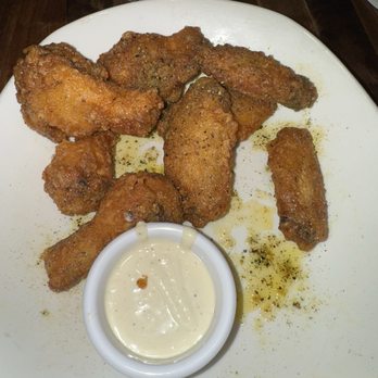 Yard House - 10 Crispy Traditional Wings (lemon pepper dry rub) - Bars Near Me - East Rutherford, New Jersey Yard House - 10 Crispy Traditional Wings (lemon pepper dry rub) - Bars Near Me - East Rutherford, New Jersey