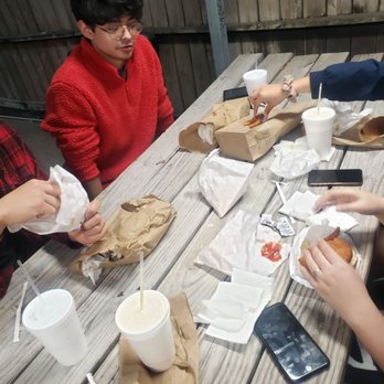 Someburger - Sitting area - Burgers Near Me - Houston, Texas Someburger - Sitting area - Burgers Near Me - Houston, Texas
