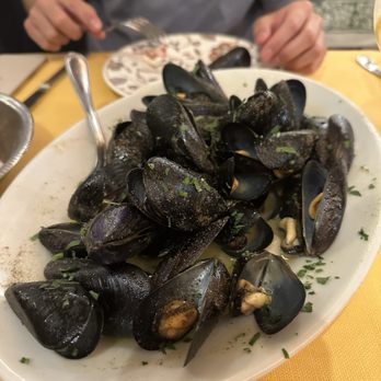 34 - Sauté mussels - Seafood Near Me - Rome, RM 34 - Sauté mussels - Seafood Near Me - Rome, RM