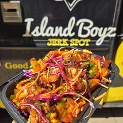Island Boyz Jerk Spot - Jerk Chicken Fries