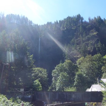 Multnomah Falls - Hiking Near Me - Bridal Veil, Oregon Multnomah Falls - Hiking Near Me - Bridal Veil, Oregon