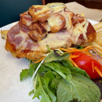 Shamrock Hotel - Pork - Hotels Near Me - Echuca, VIC Shamrock Hotel - Pork - Hotels Near Me - Echuca, VIC