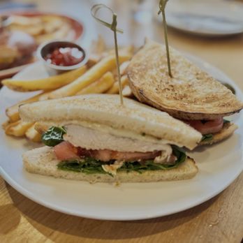 Coastal Cantina - Herb Chicken Sandwich - Lounges Near Me - Del Mar, California