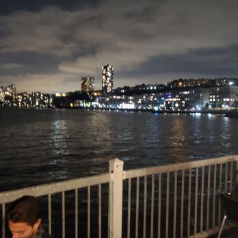 Pier 115 - Sports Bars Near Me - Edgewater, New Jersey