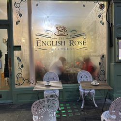 The English Rose Cafe and Tea Shop - 2024.11.22 - outside seating