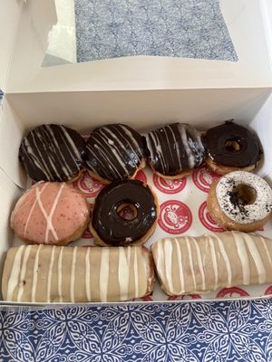 Dutch Monkey Doughnuts by null