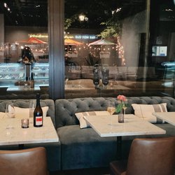 Cupcake Therapy - Interior View
