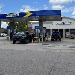 Busiest gas station in Belleville with low prices.