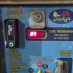 Ducky's Car Wash - Pay here.