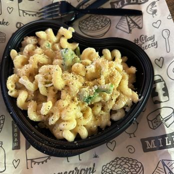 I Heart Mac and Cheese - Make your own Mac n cheese bowl - Sandwiches Near Me - Sacramento, California I Heart Mac and Cheese - Make your own Mac n cheese bowl - Sandwiches Near Me - Sacramento, California