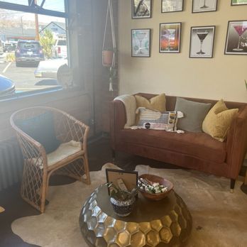 Jillian Rose - The Beauty Project - Seating area - Hair Stylists Near Me - Reno, Nevada Jillian Rose - The Beauty Project - Seating area - Hair Stylists Near Me - Reno, Nevada