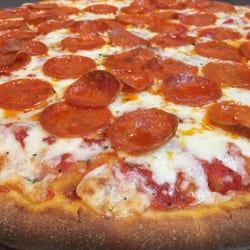 Roberto's Pizza Restaurant - Deep dish delights :)