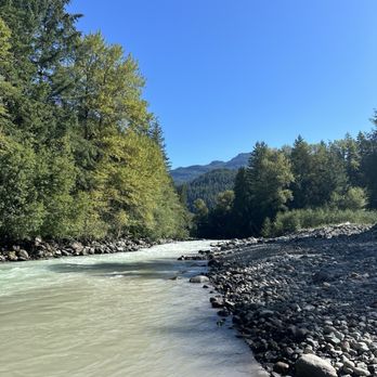 Fergie's Cafe - Short walk to this view from cafe grounds - Cafes Near Me - Squamish, British Columbia Fergie's Cafe - Short walk to this view from cafe grounds - Cafes Near Me - Squamish, British Columbia
