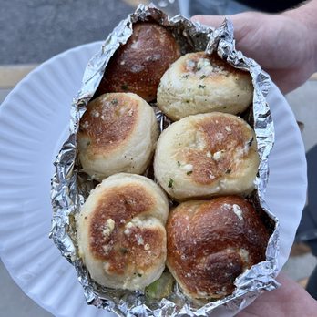 Astoria Pizza Factory - Garlic Knots (6) - Pizza Near Me - Queens, New York