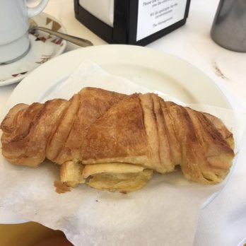 Pastelaria Bénard - Croissant - Portuguese Near Me - Lisbon, 11