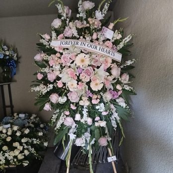 Amore Dolce Flowers - Floral arrangement - Florists Near Me - Montebello, California Amore Dolce Flowers - Floral arrangement - Florists Near Me - Montebello, California