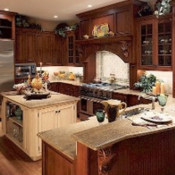 Customcraft Products - a large kitchen with a center island - General Contractors Near Me - Riverdale, New Jersey