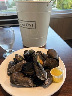 Baddeck Lobster Suppers by null