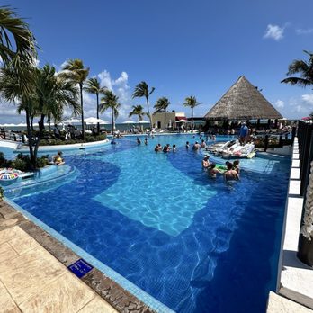 Moon Palace Cancun - Main pool at Nizuc - Resorts Near Me - Cancún, ROO Moon Palace Cancun - Main pool at Nizuc - Resorts Near Me - Cancún, ROO