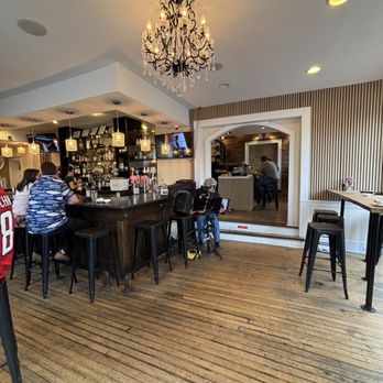 Ebisu Sushi And Thai - Interior - Sushi Bars Near Me - Leesburg, Virginia