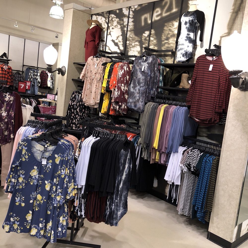 Rue21 - Cute dresses and jerseys! - Women's Clothing Near Me - Corsicana, Texas