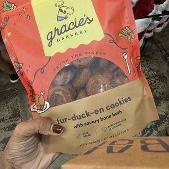 Three Dog Bakery - Rice Village - Tur-duck-en cookies - Pet Stores Near Me - Houston, Texas Three Dog Bakery - Rice Village - Tur-duck-en cookies - Pet Stores Near Me - Houston, Texas