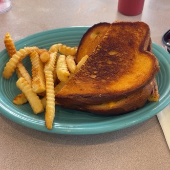 Clayton's Coffee Shop - Grilled cheese w/bacon - Coffee & Tea Near Me - Coronado, California