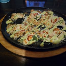 Shrimp and crab nachos