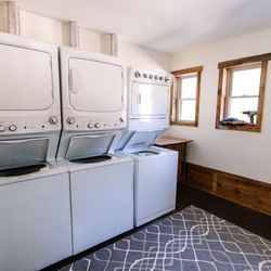 Pine Ridge Campground - Wash a little laundry