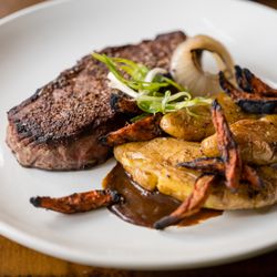 Little D’s - Chargrilled Bistro Steak