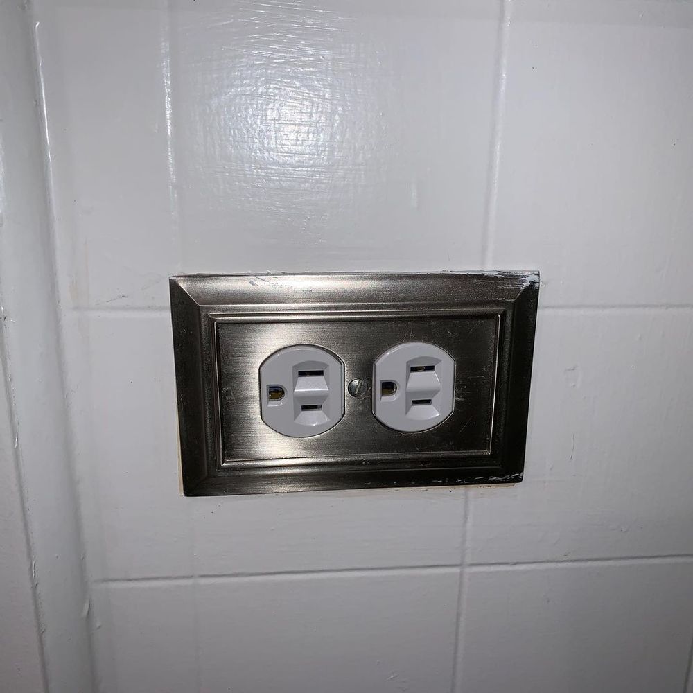 Slide of Torrance Electrical Services