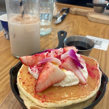 Bluestone Lane - Lemon Ricotta Pancakes - Coffee & Tea Near Me - Orange, California Bluestone Lane - Lemon Ricotta Pancakes - Coffee & Tea Near Me - Orange, California
