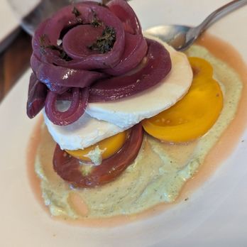 GRATA Italian Eatery - Heirloom salad - Italian Near Me - Windsor, California GRATA Italian Eatery - Heirloom salad - Italian Near Me - Windsor, California