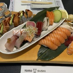 Tomo Japanese Restaurant - Sushi/sashimi/roll tray, small