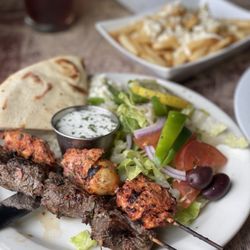 Giorgio's Greek Cafe & Pizzeria - Souvlaki plate