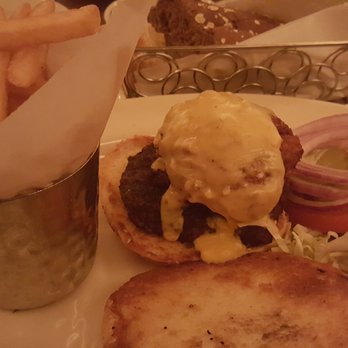 The Cheesecake Factory - Mac-n-cheese burger with fries - Desserts Near Me - Chicago, Illinois The Cheesecake Factory - Mac-n-cheese burger with fries - Desserts Near Me - Chicago, Illinois