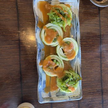 A-Ru Sushi - Green salmon roll - Sushi Bars Near Me - Buellton, California A-Ru Sushi - Green salmon roll - Sushi Bars Near Me - Buellton, California