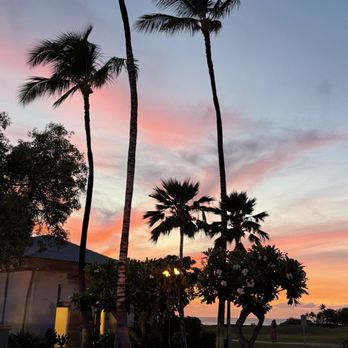 Hawaii Loa Luau - Sunset - Dinner Theater Near Me - Waimea, Hawaii