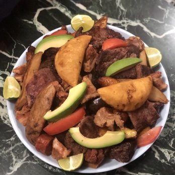 La Casa De Las Parrilladas - Rica Fritanga!! - Colombian Near Me - South Gate, California La Casa De Las Parrilladas - Rica Fritanga!! - Colombian Near Me - South Gate, California