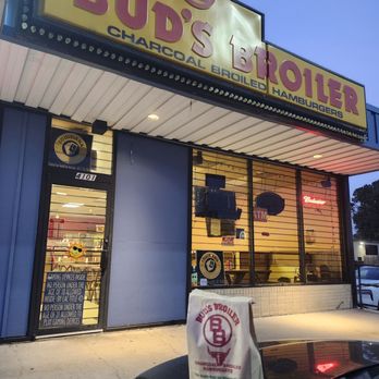 Bud's Broiler - Burgers Near Me - New Orleans, Louisiana