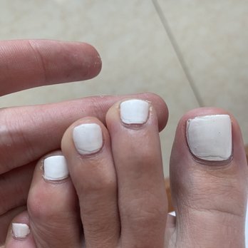 Tony Nails & Spa - Uneven paint polish - Nail Salons Near Me - Culver City, California Tony Nails & Spa - Uneven paint polish - Nail Salons Near Me - Culver City, California