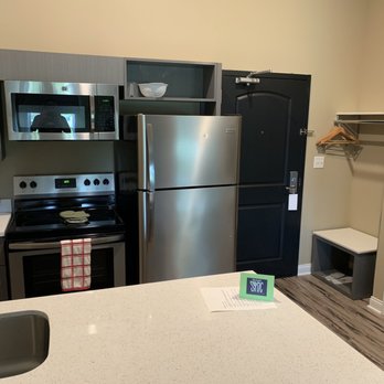 The Hotel Sync - Full kitchen in the room. - Hotels Near Me - Bowling Green, Kentucky